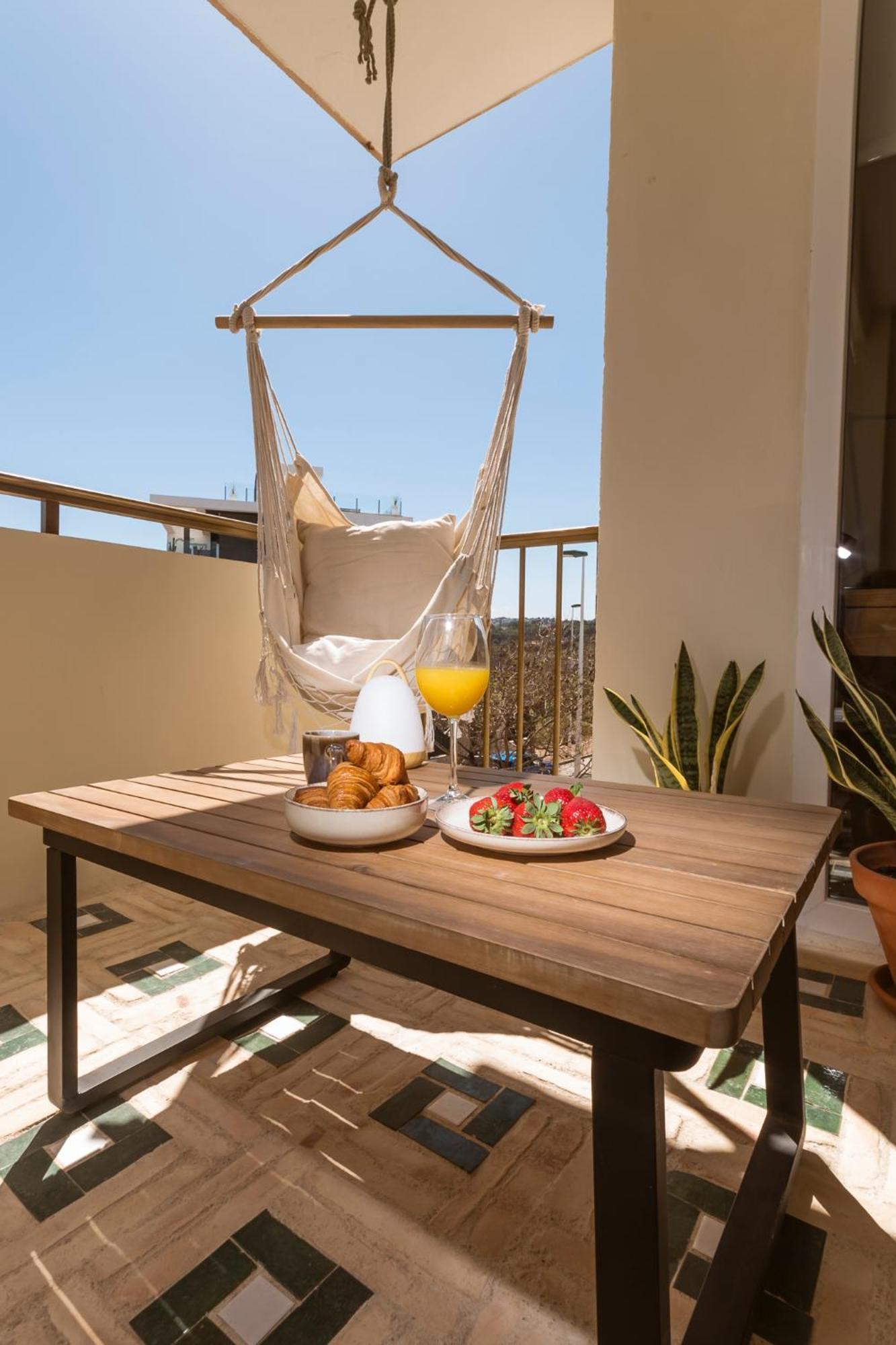 K-Sense By Nuka Homes Platja de Larenal Экстерьер фото
