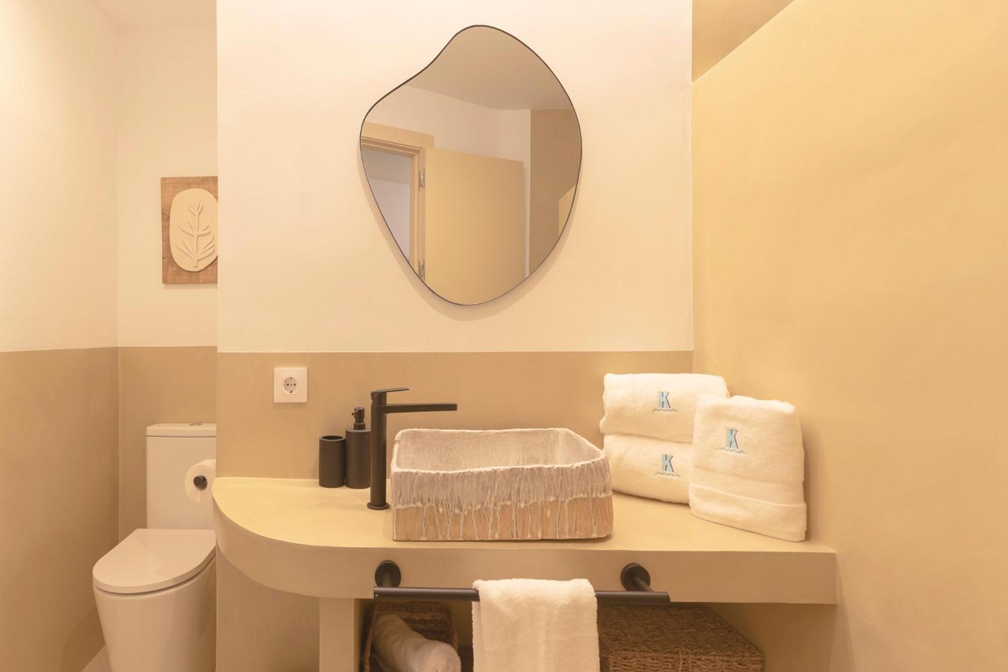 K-Sense By Nuka Homes Platja de Larenal Экстерьер фото